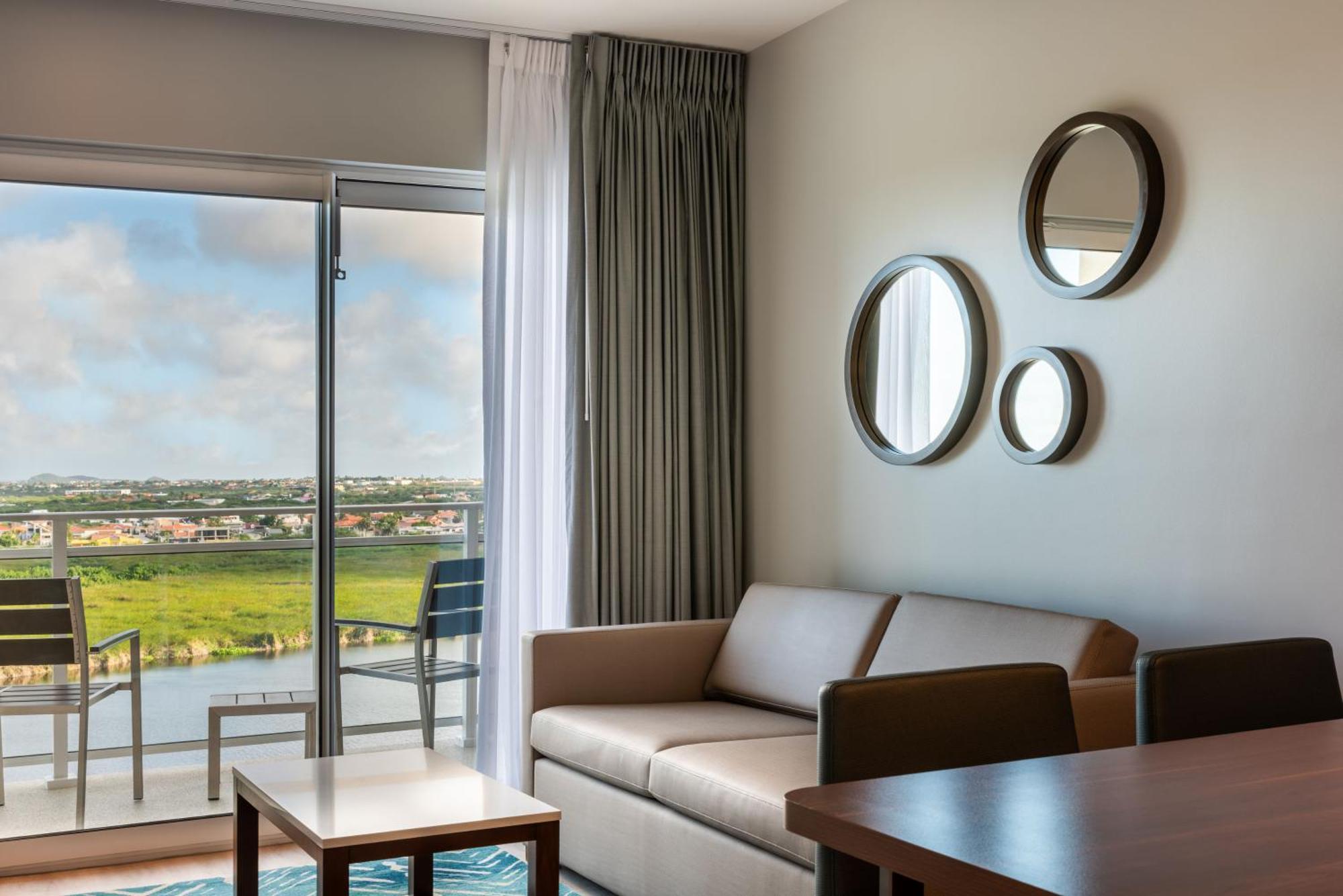 Embassy Suites By Hilton Aruba Beach Resort Palm Beach Eksteriør bilde
